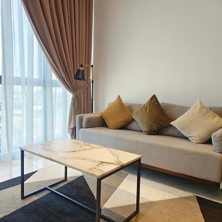 One Bedroom Troika Kota Bharu By Aghome, Modern Design Exterior foto