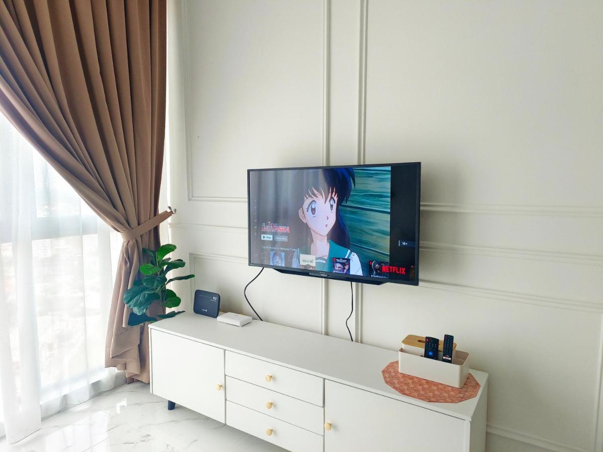 One Bedroom Troika Kota Bharu By Aghome, Modern Design Exterior foto